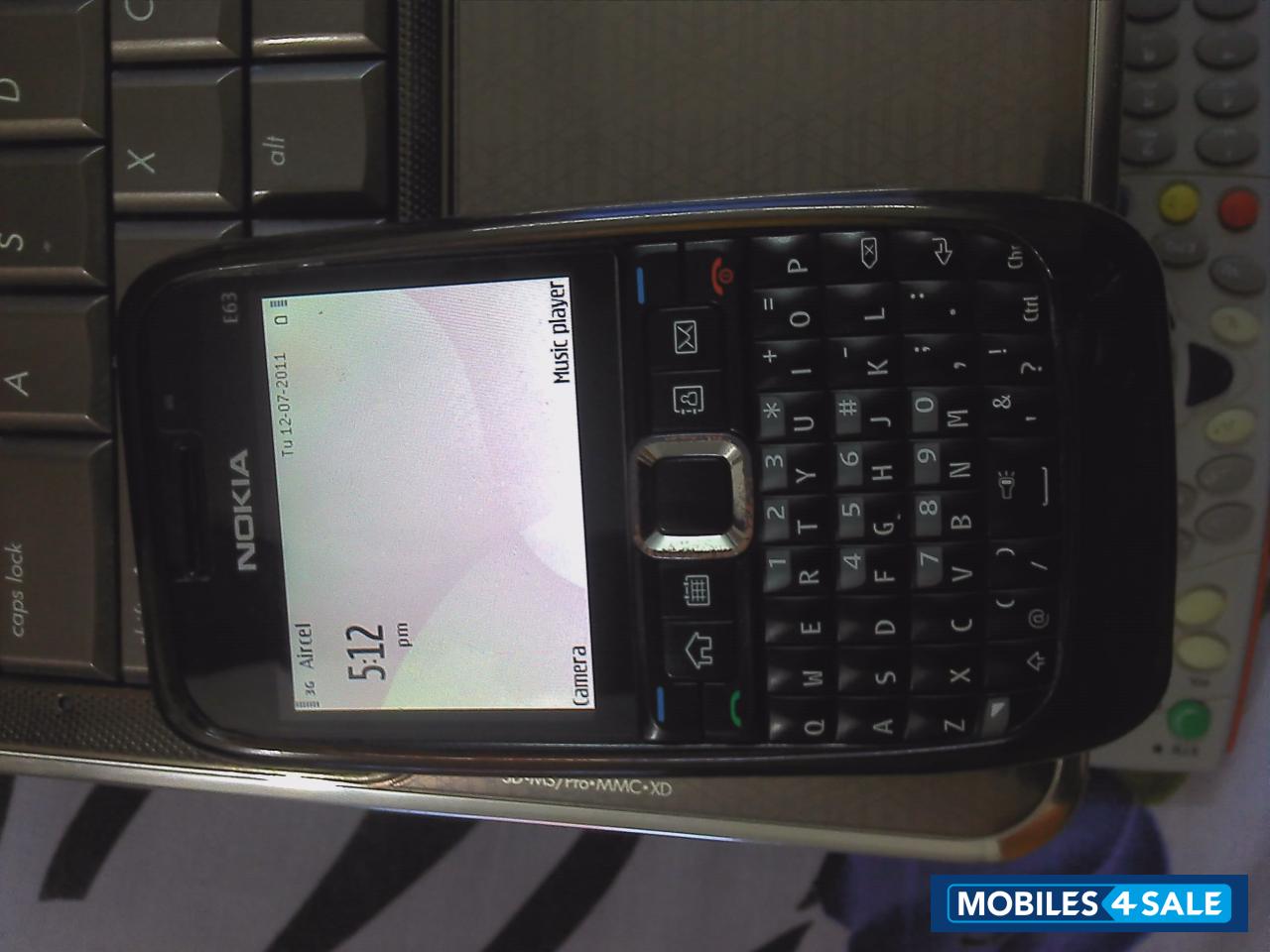 Black Nokia E63