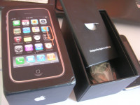 Black Apple iPhone 3GS