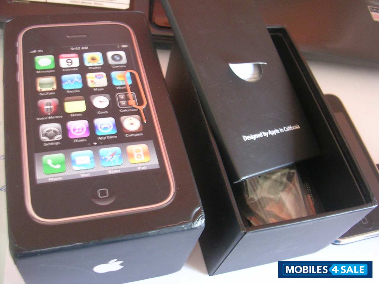 Black Apple iPhone 3GS