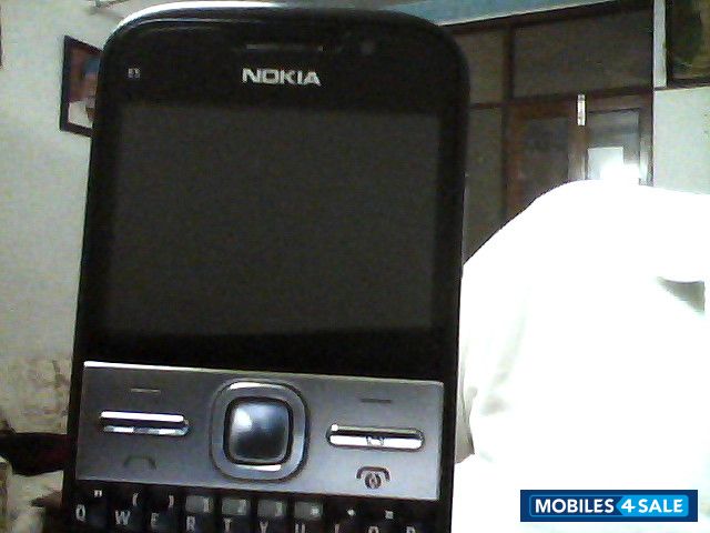 Black Nokia E50