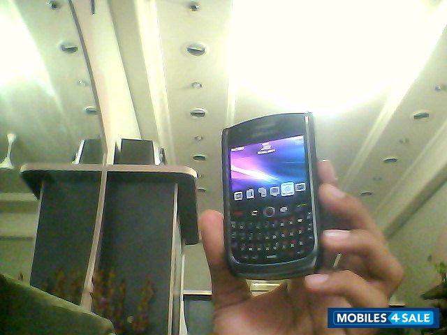 Black BlackBerry Curve 8900