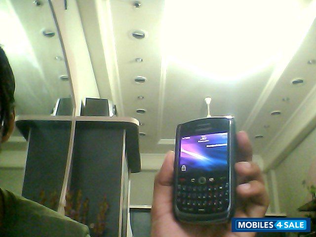 Black BlackBerry Curve 8900