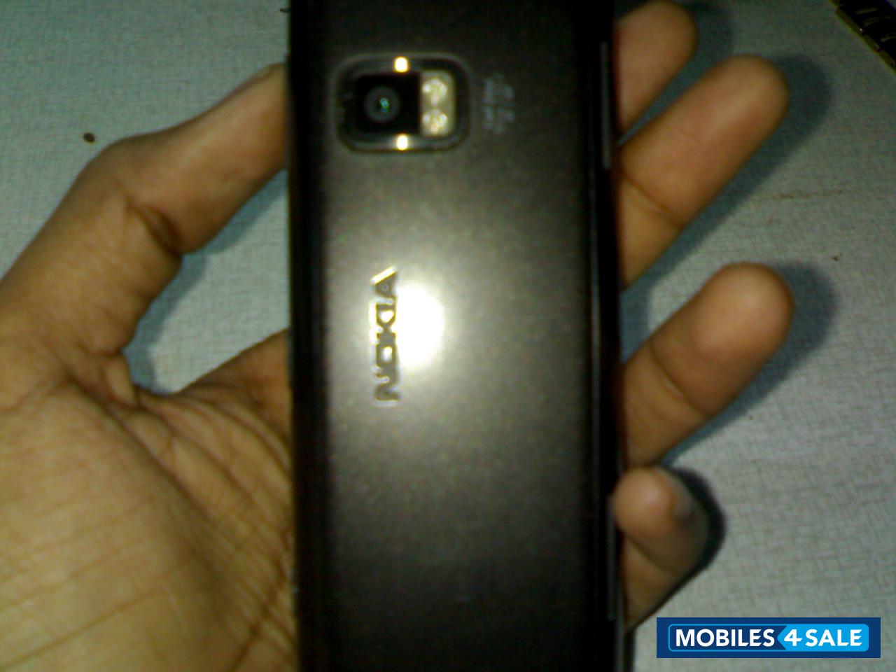 Black Nokia X6