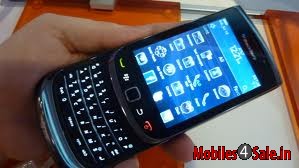 Black BlackBerry  9800 torch