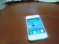 White Apple iPhone 4