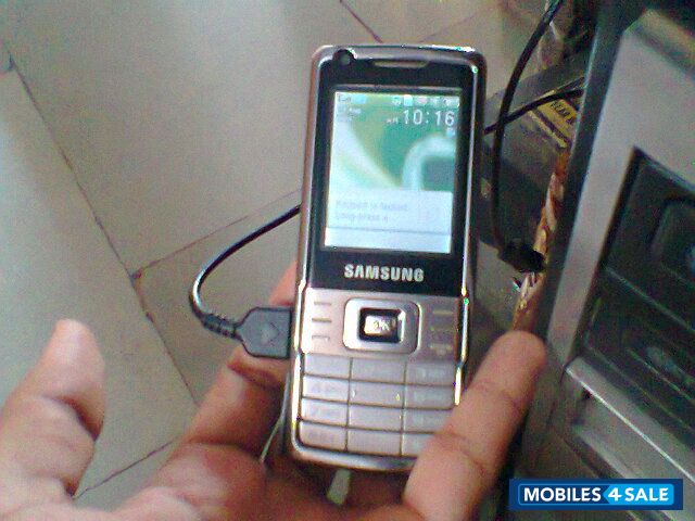 Silver Samsung SGH-L700