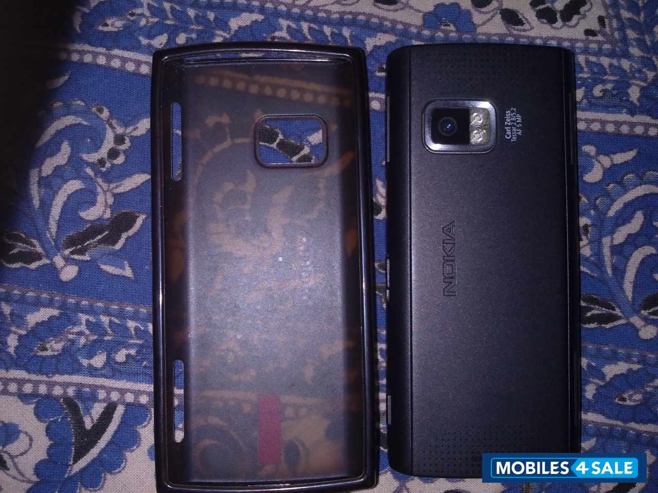 Black Nokia X6