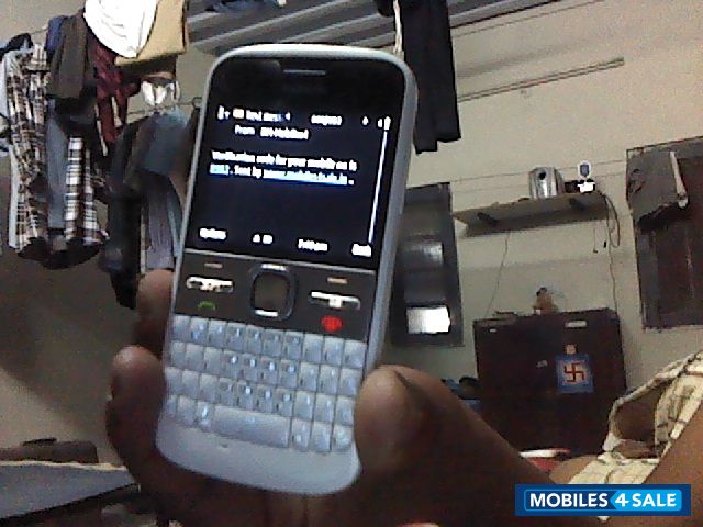 White Nokia E-series nokia E 05