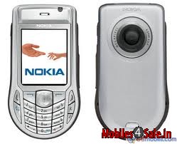 Silver-grey Nokia 6630