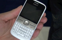 White Nokia E-series E5