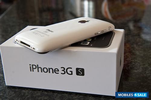 White Apple iPhone 3GS