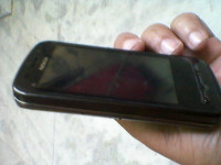 Black Nokia C6