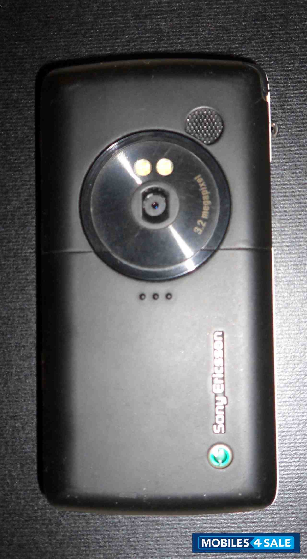 Matt Black Sony Ericsson W960