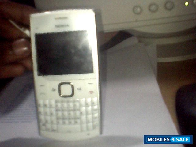 Silver White Nokia X2