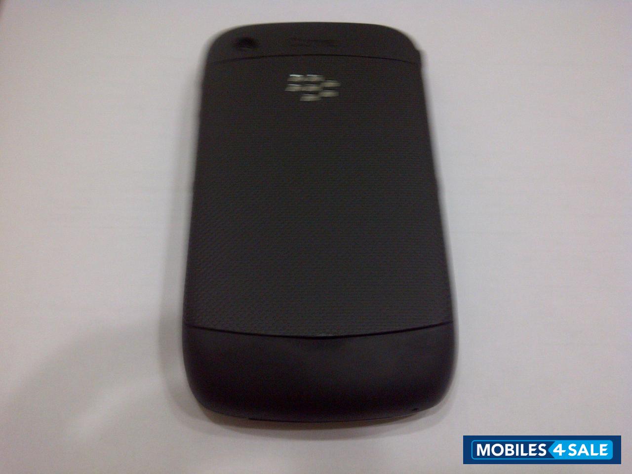 Black BlackBerry Curve 9300