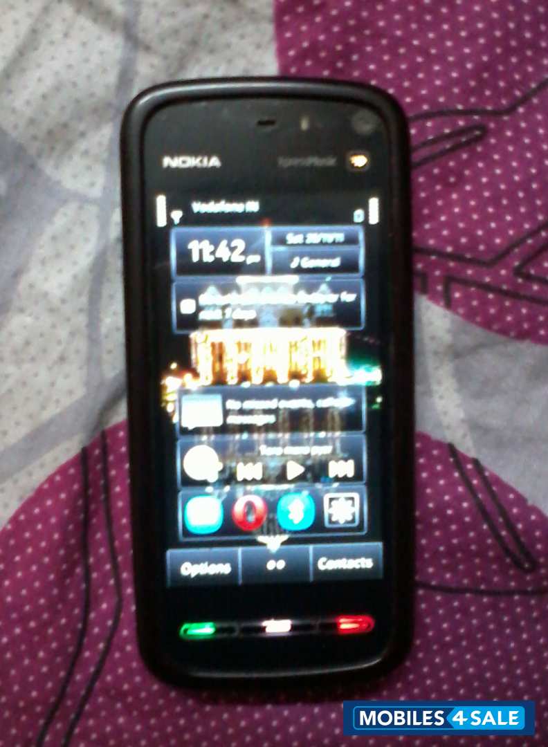 Red Nokia XpressMusic 5800