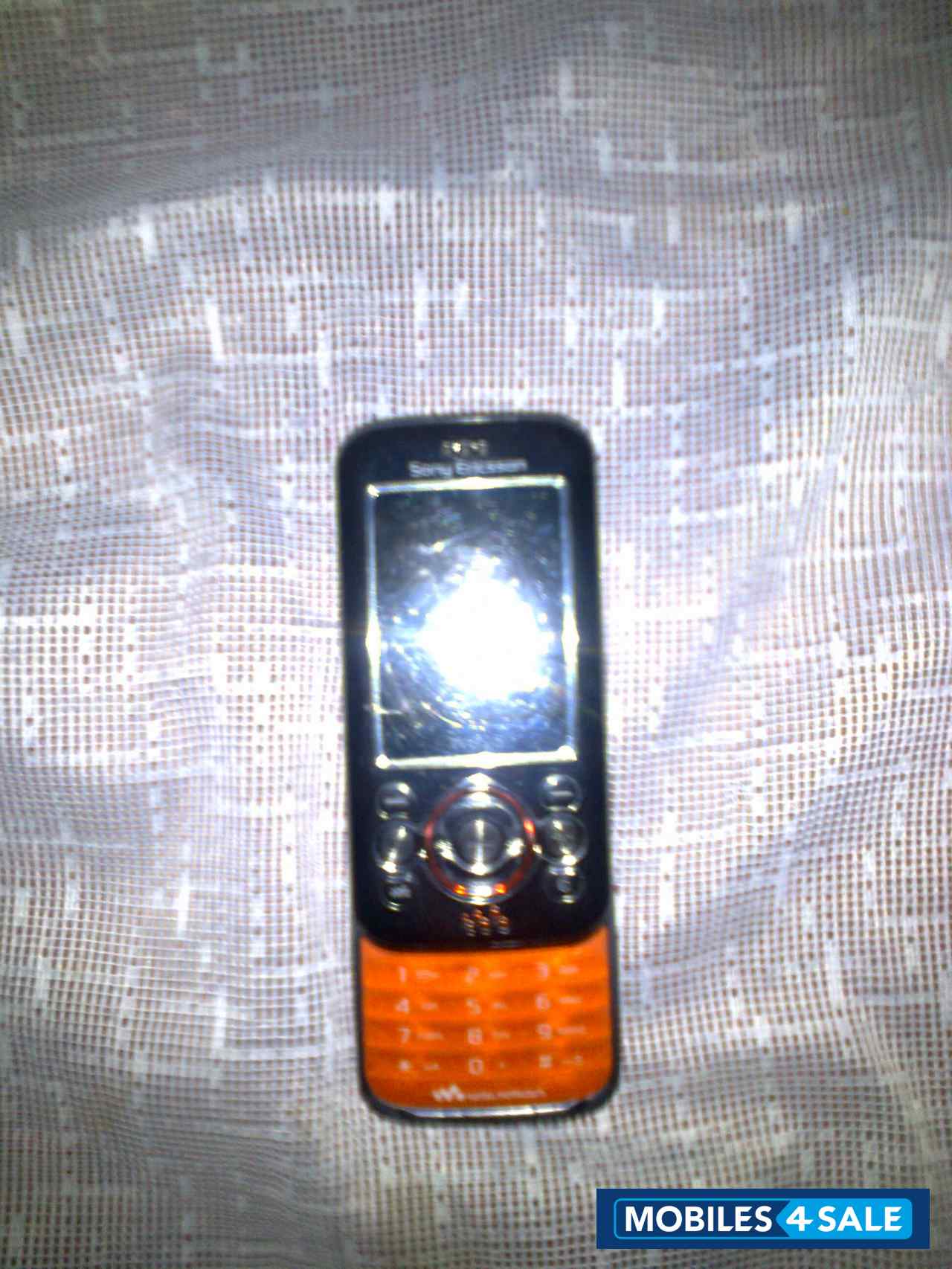 Black Metalic Sony Ericsson W395