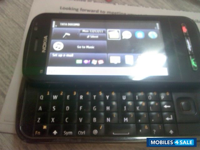 Black Nokia C6