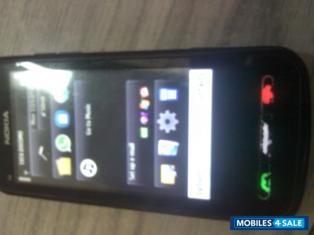 Black Nokia C6