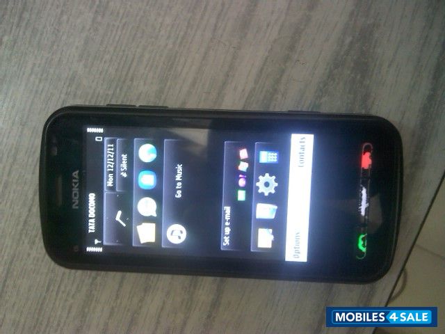 Black Nokia C6