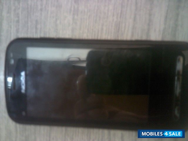 Black Nokia C6