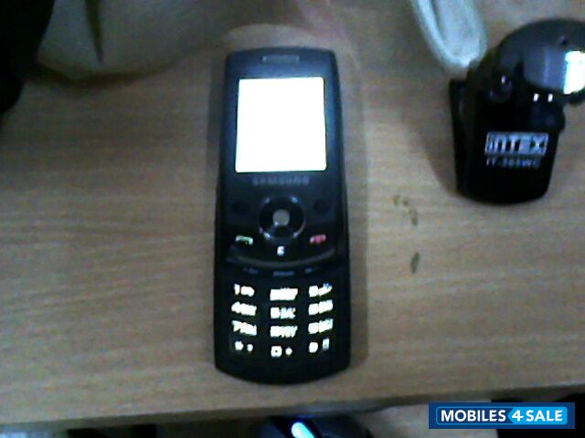 Metalic Grey Samsung SGH-J700