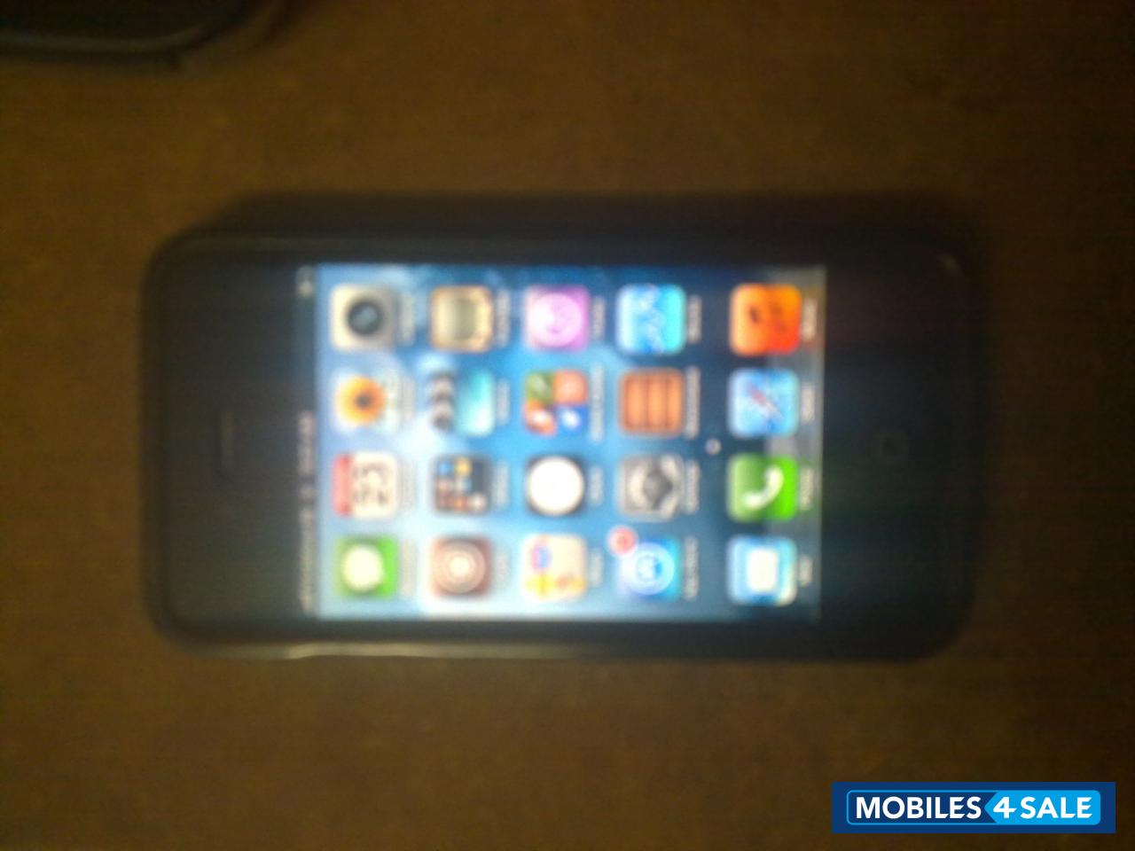 Black Apple iPhone 4