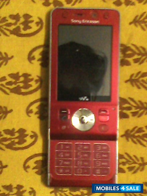 Dirty Red Sony Ericsson W910