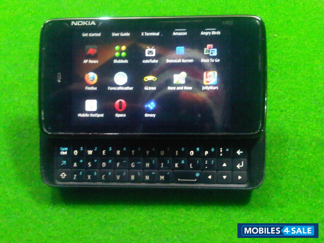 Black Nokia N900