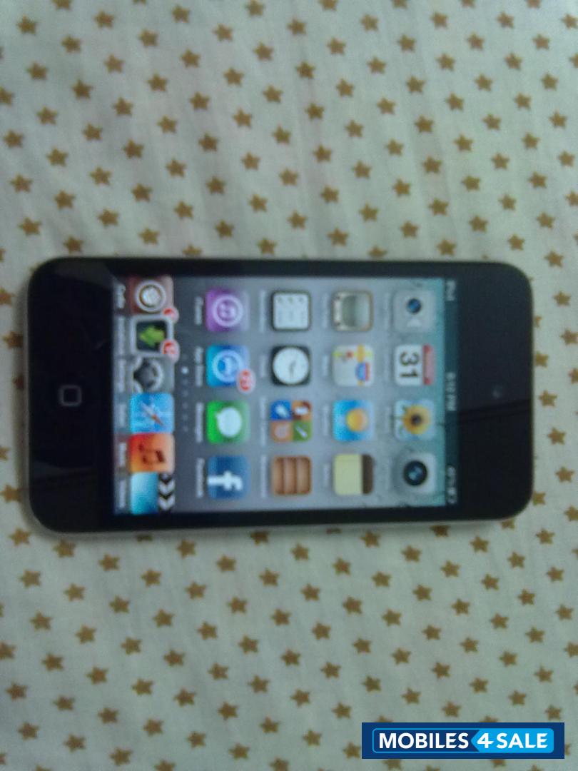 Black Apple  Ipod Touch 4G