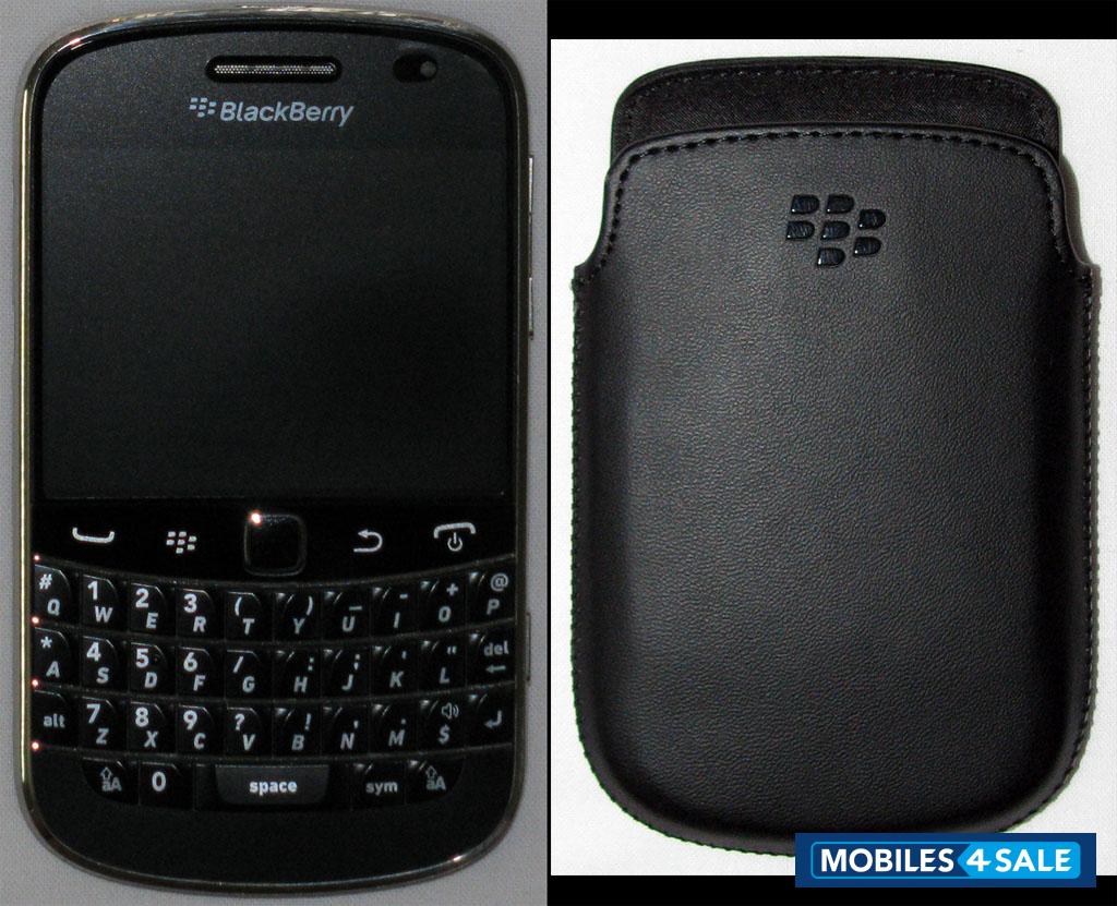 Black BlackBerry Bold