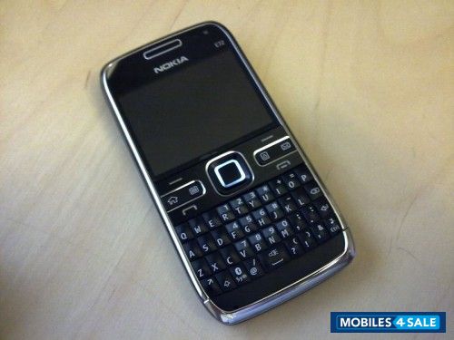 Black Nokia E72