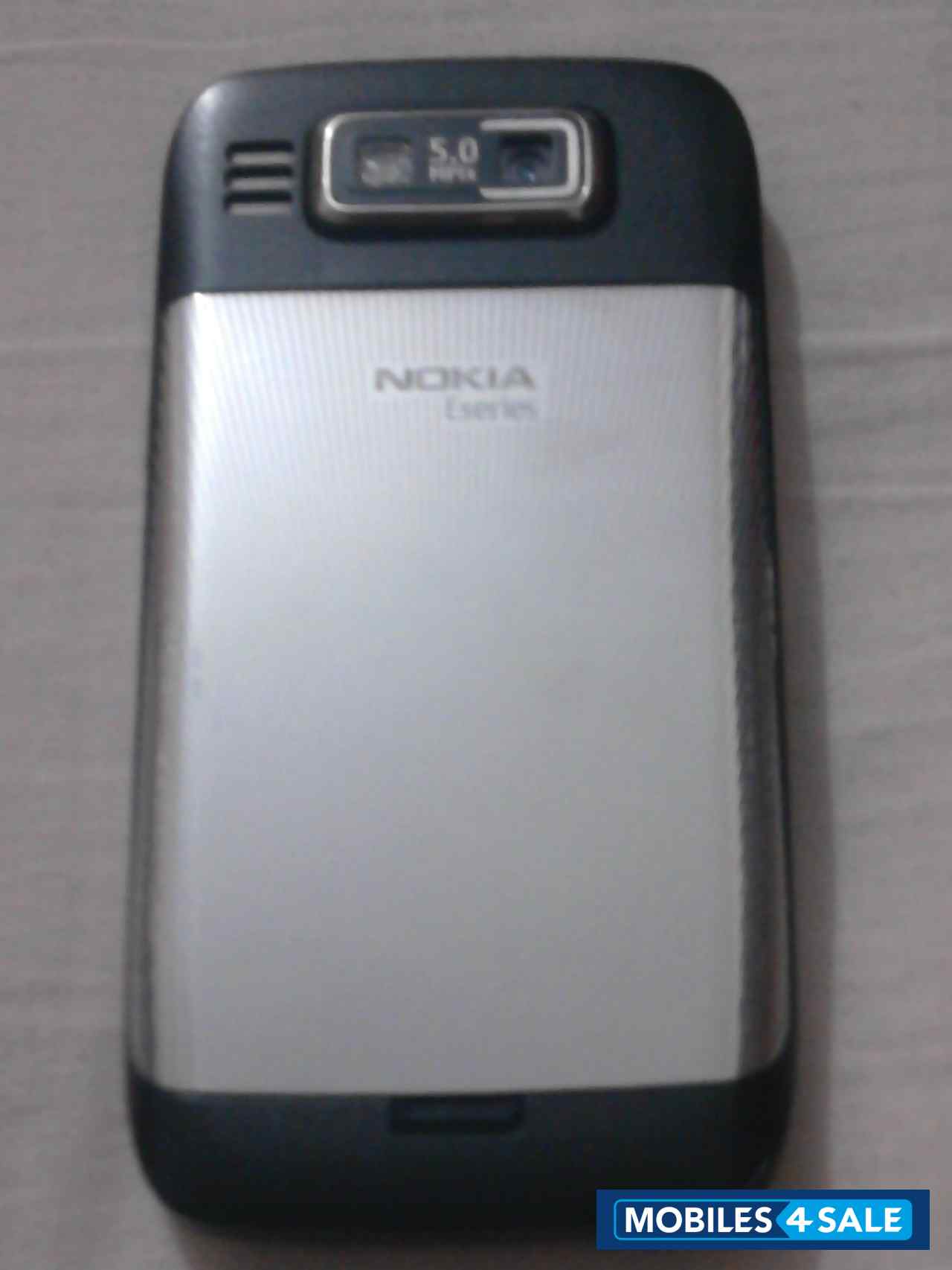 Black Nokia E72