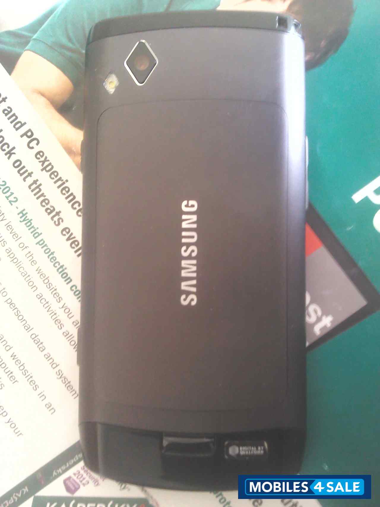 Ebony Gray Samsung  Wave 2 (S8530)