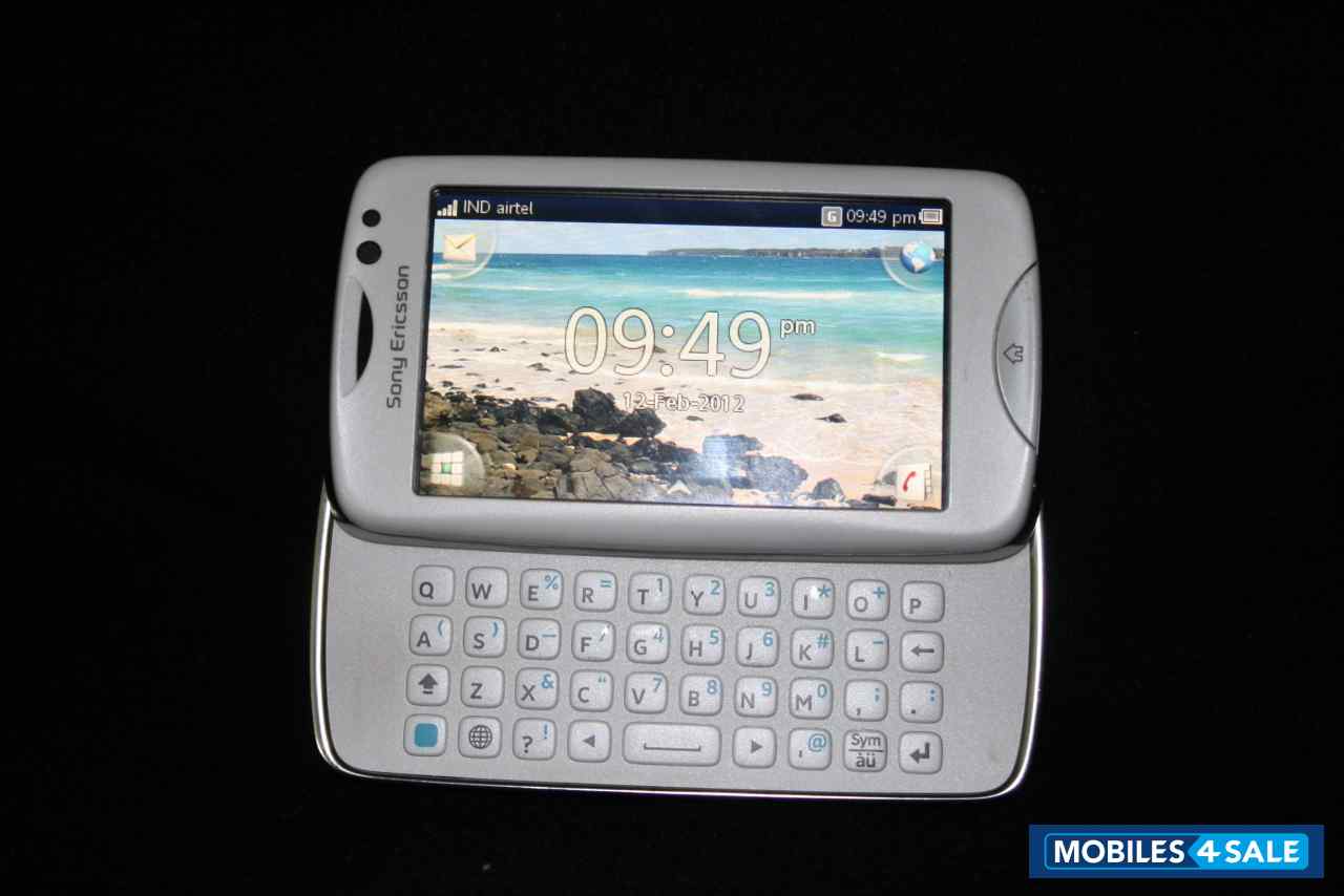 White Sony Ericsson C-series ck15i