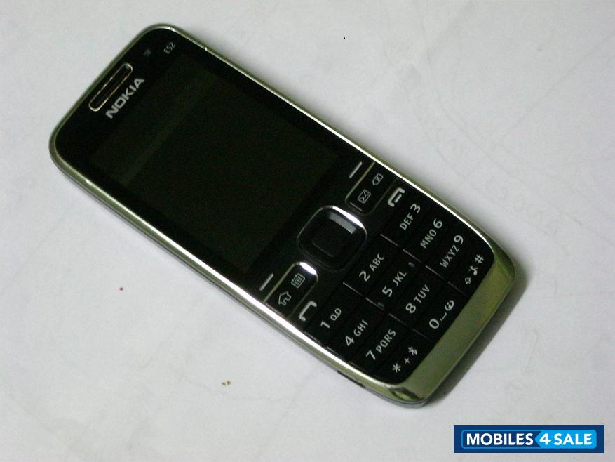 Black Nokia E52