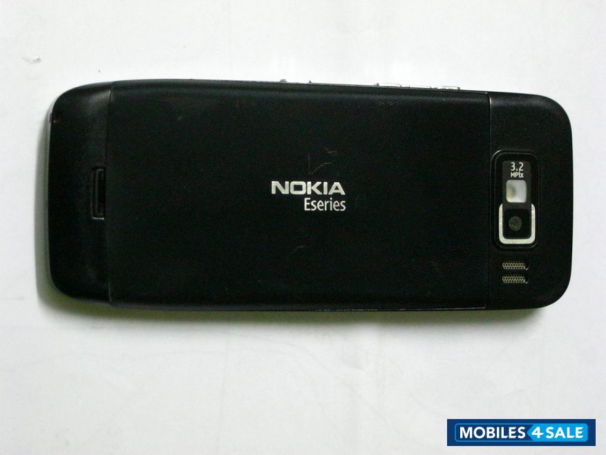 Black Nokia E52