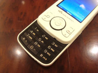 White Sony Ericsson Spiro