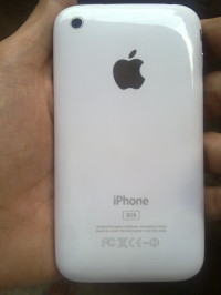 White Apple iPhone 3G