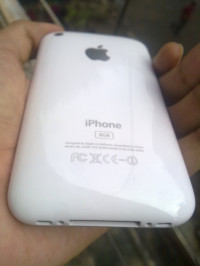 White Apple iPhone 3G