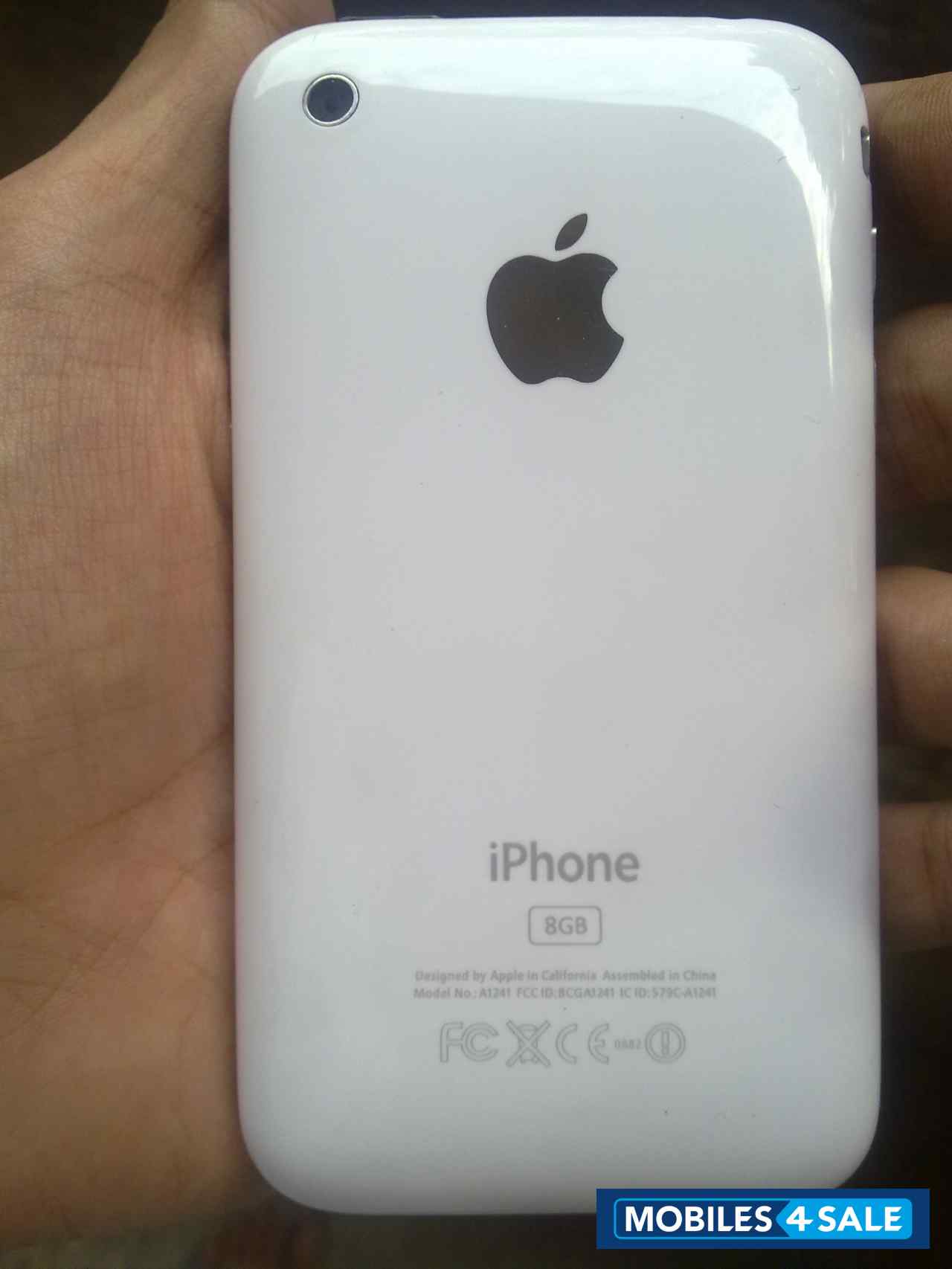 White Apple iPhone 3G