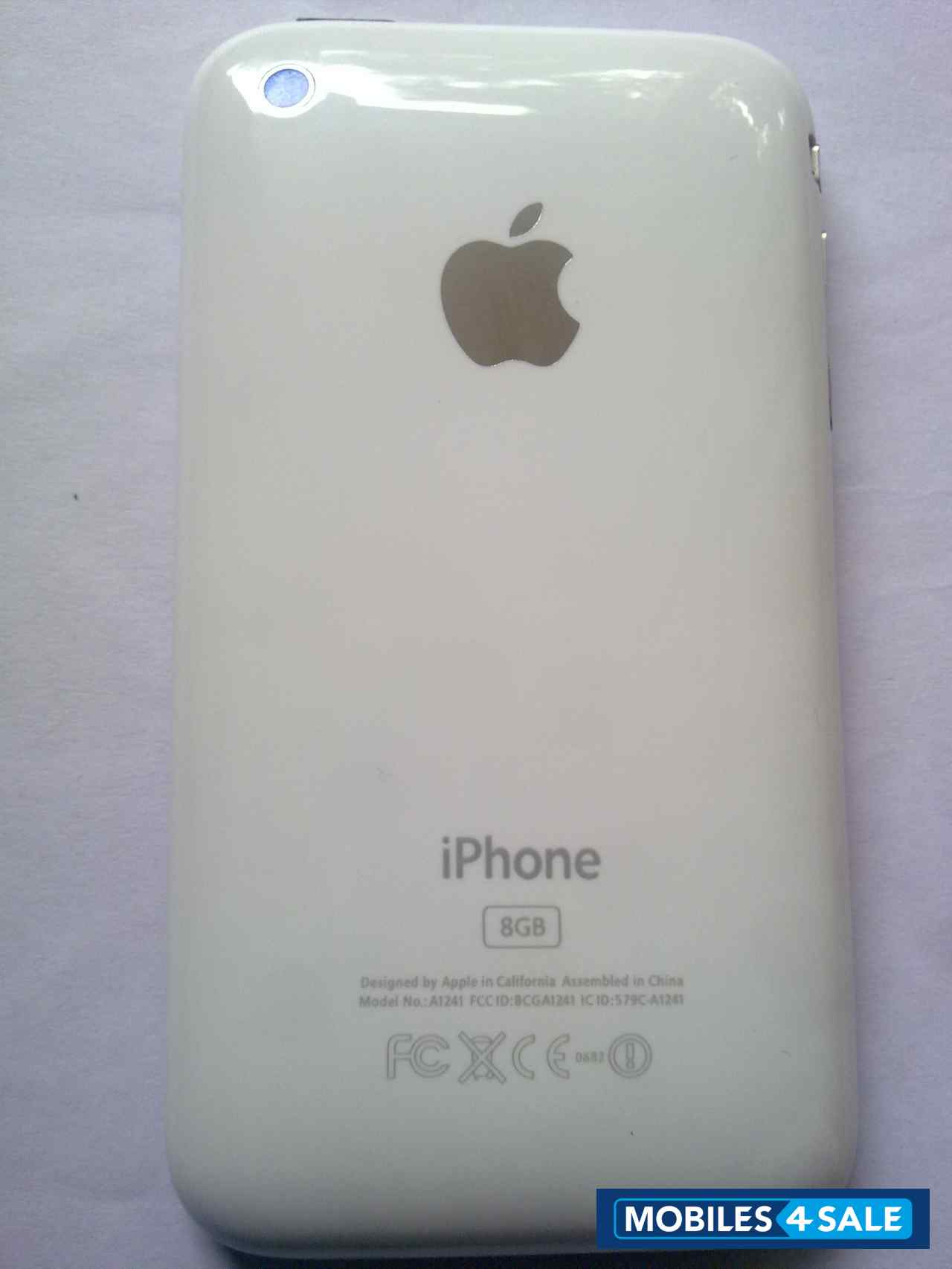 White Apple iPhone 3G