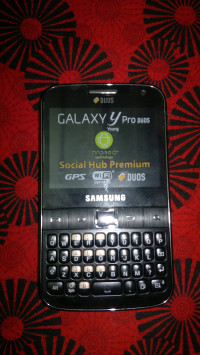 Black Samsung Galaxy Y