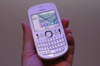 White Nokia Asha 200