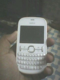 White Nokia Asha 200