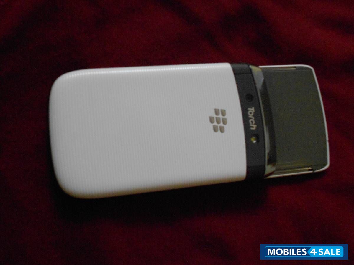 White BlackBerry Torch 9800