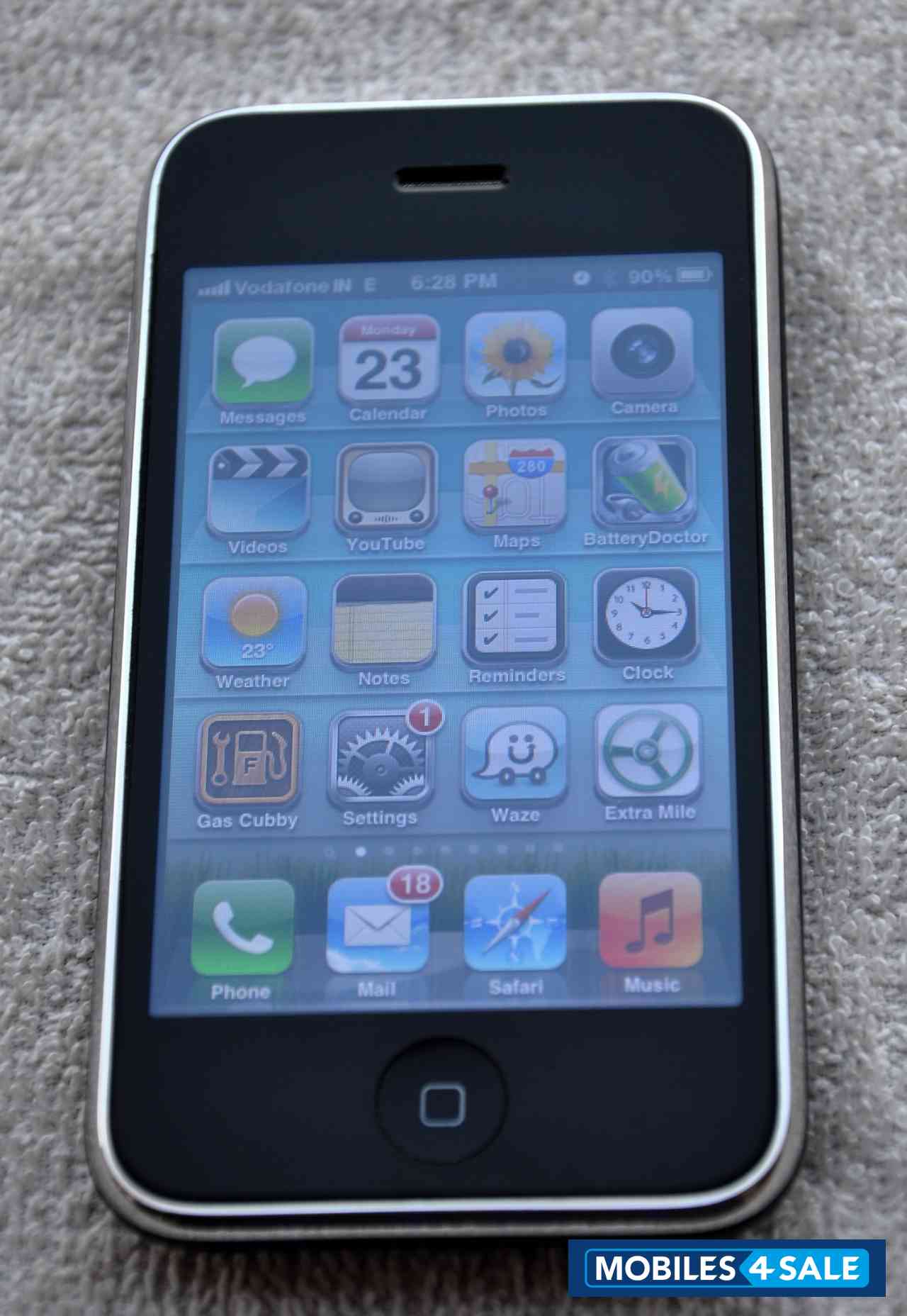 Black Apple iPhone 3GS