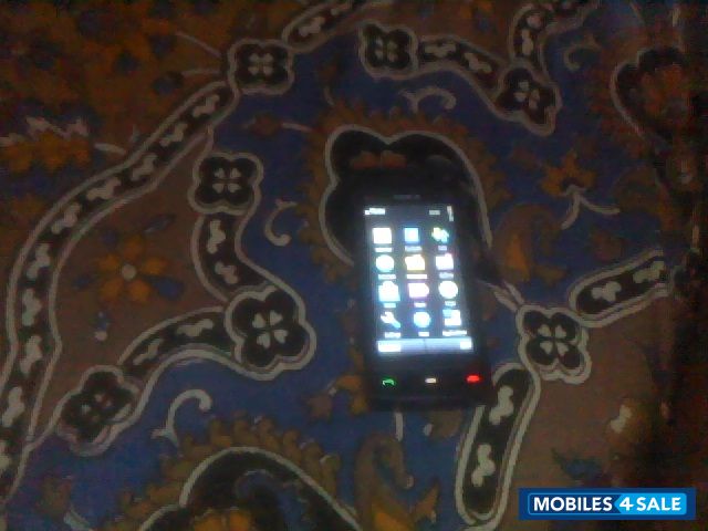 Black Nokia X6