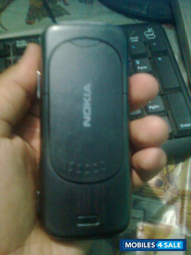 Black Nokia N73