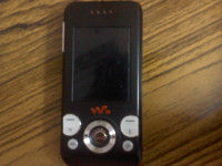 Black Sony Ericsson W580